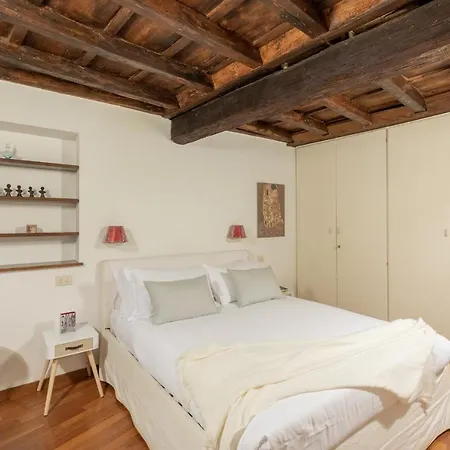 Apartment Iflat Comfy In Campo De' Fiori Rome